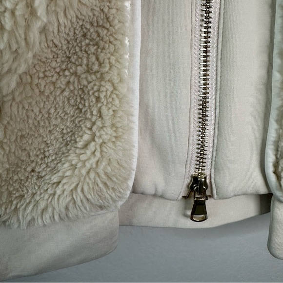 VARLEY Perry Cream Furry Teddy Vest SZ S - Picture 4 of 11